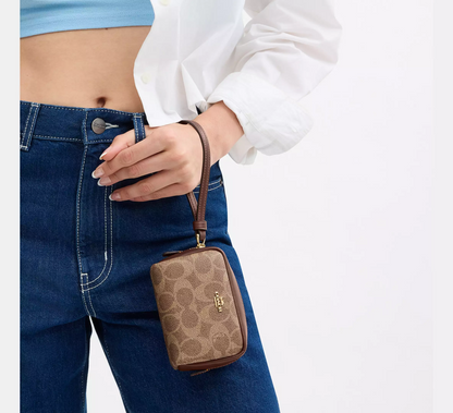 Coach – Monedero Signature con Correa